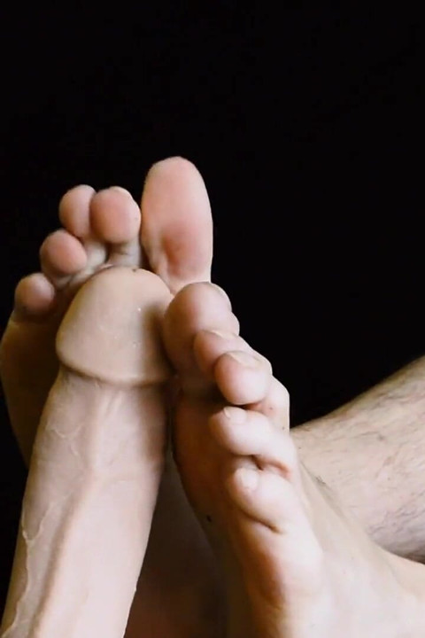 Hot Foot Job with Dirty Talk