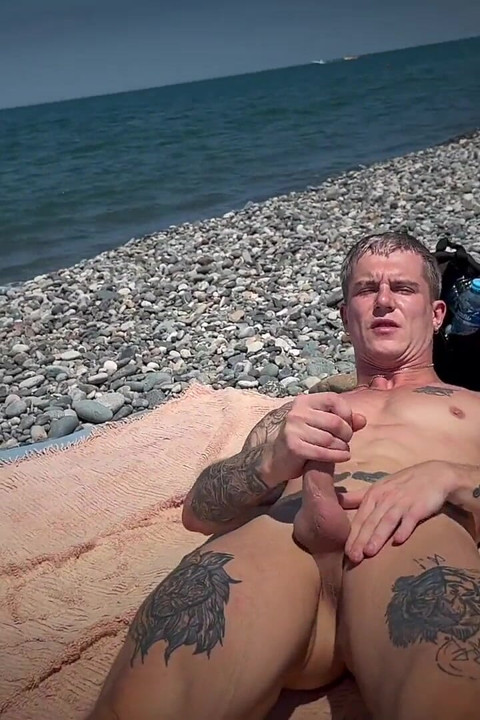 A Big Dick Daddy Fucked a Sweet Tattooed Guy on the Beach and Cummed in His Mouth and Ass.