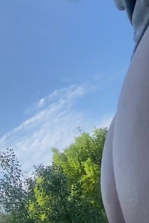 Sabah mastürbasyonu ve orgazm için bisiklet kullandım