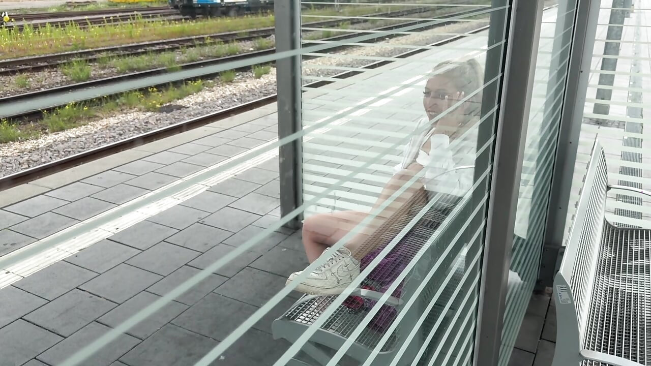 Horny slut makes it on the train track