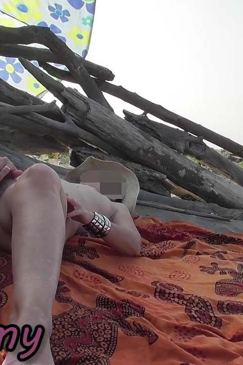 Pussy Flash! My French Teacher Misscreamy Masturbates on Beach & Voyeurs Help Her!