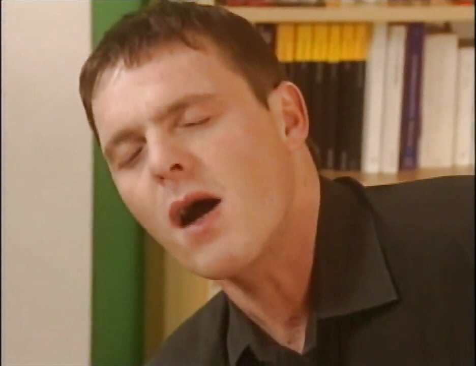 Kæmpe lesbisk fisse penetreret, fisse slikker fisse knepper i 69 position