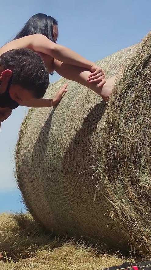 Acrobatic Sex Outdoors: When a Farmer Meets an Asian Student Girl