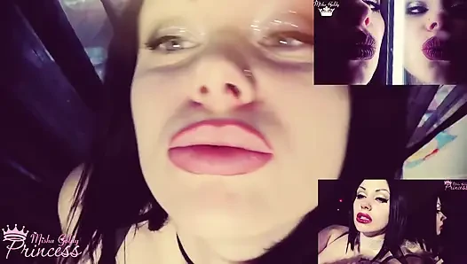 Seksi büyük pembe dudaklarımı hayal edelim