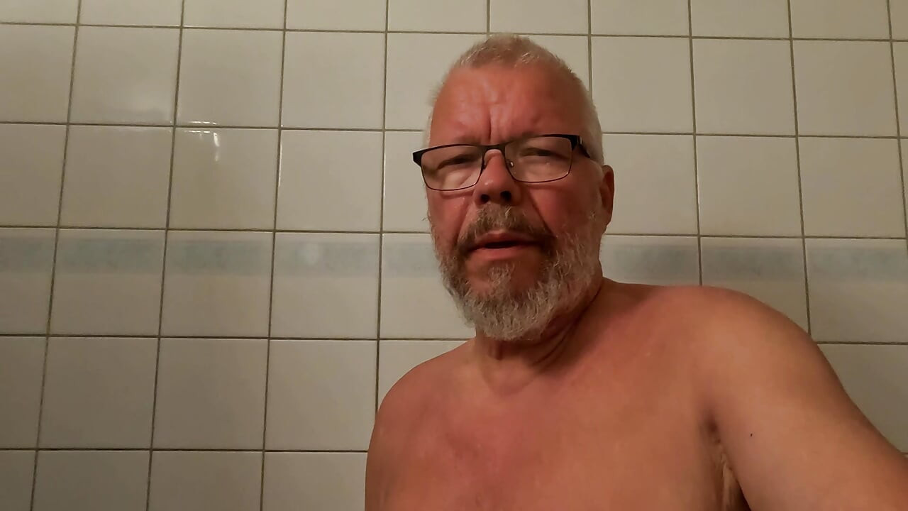 Pierced fag Ozonen with a huge dildo up his ass