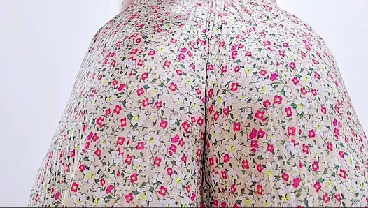 Don't tell anyone you saw this Hijabi Big Booty Tease.