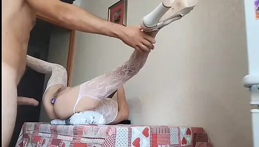 Pasangan dewasa amatir - kejutan anal dari istri milf