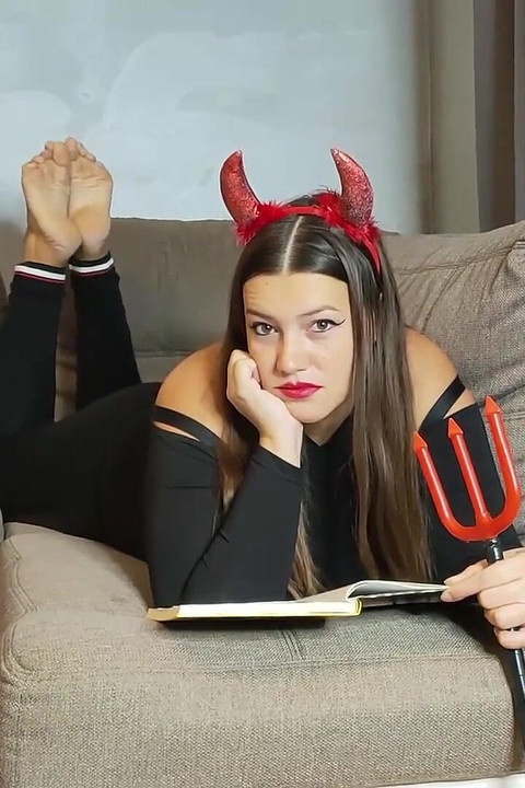 Brunette Bombshell Dexye as a Deliciously Sexy Devil