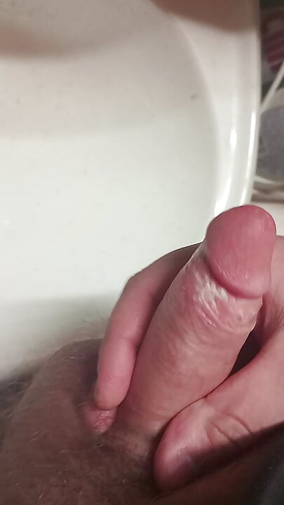 Jerking off in my classmate's bathtub before fucking her.
