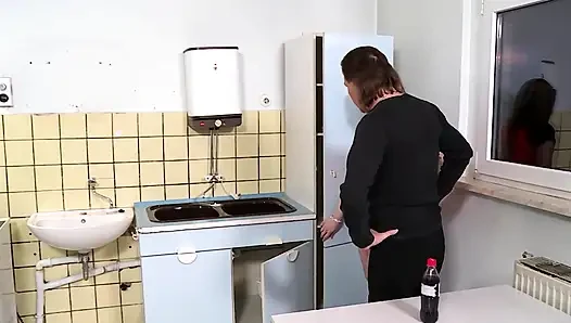 Minyon mutfakta parmaklıyor