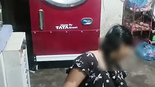 Bhabhi chudai brother-in-law to 11 pm in the room at 11 pm in the room the brother-in-law forgot the husband when he took the secret sex sister-in-law in Hindi audio