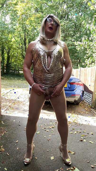 Altın leopar baskılı elbiseli seksi travesti kellycd2022 bronz külotlu çorap ve topuklu ayakkabılar