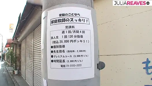 Sexy mädchen lutscht einen riesigen schwanz und wird dann zum abspritzen gefickt