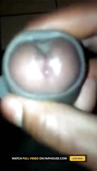 Nata4sex wichst in der arbeitstoilette