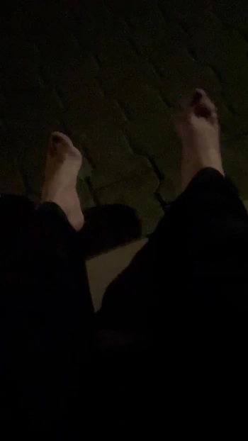My hot Feet
