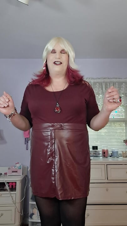 A real pantyhose story: for my friend MatureLover -Girdle Lover!