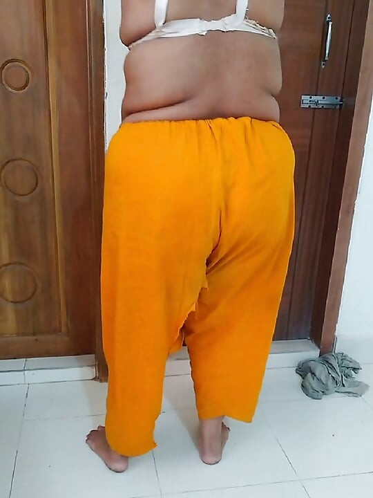 Stepfather in law fucked the Indian daughter in law Rani when she was doing exercises