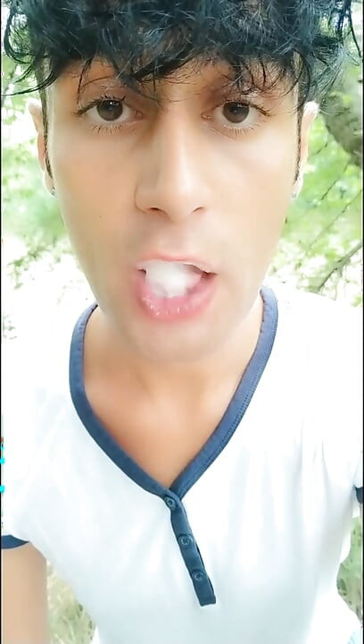 Twink Chews Cum Till Its Foam, Makes Cum Bubbles Then He Eats Own Cum Too