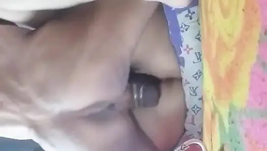 Долгий миссионерский трах для моей жены, которую она удовлетворила.