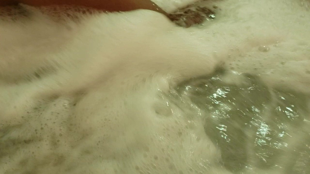 Hottube mezirasová zábava
