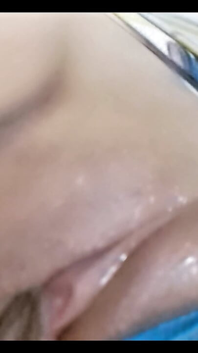 Sexy wet pussy in the shower