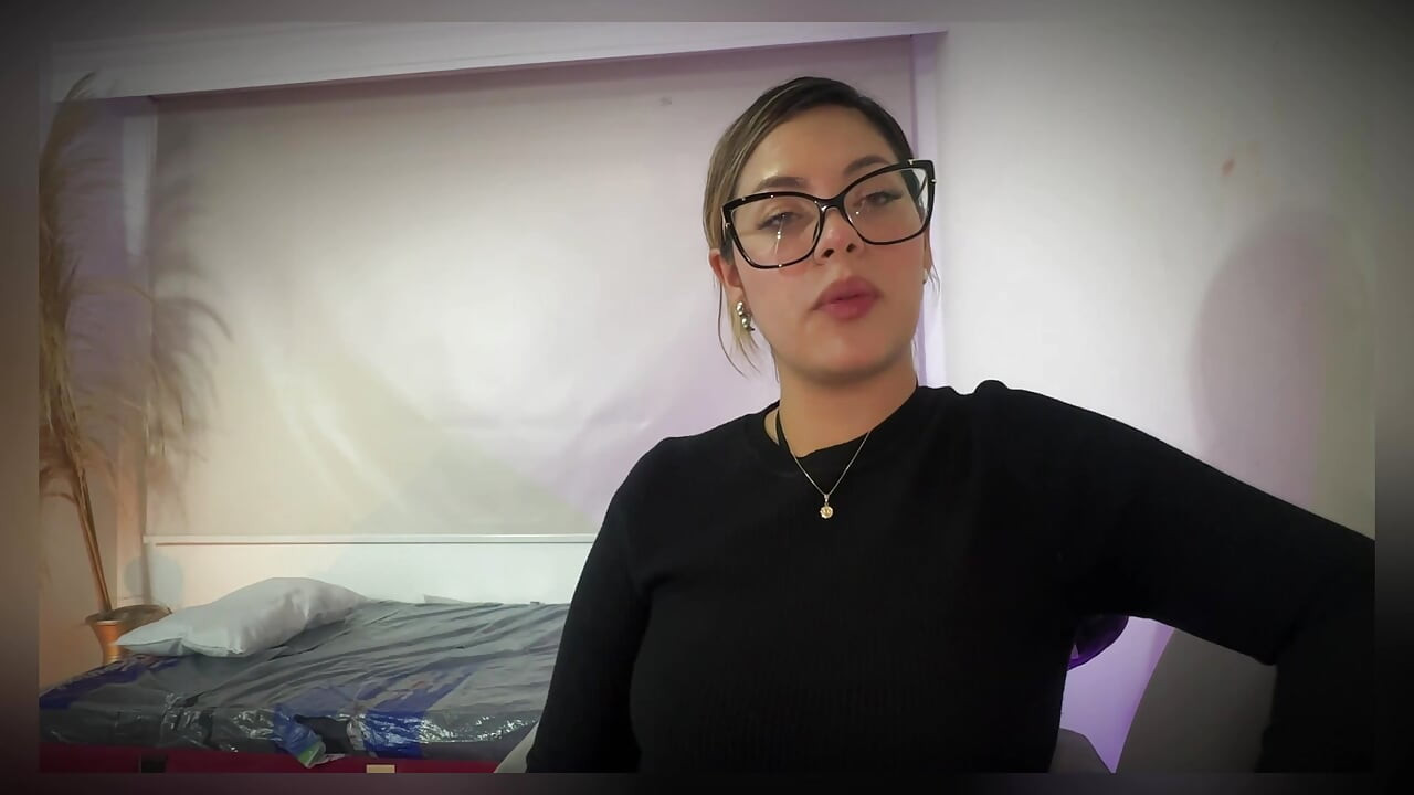 I fuck sexy and prudish psychologist in her office in the middle of a session