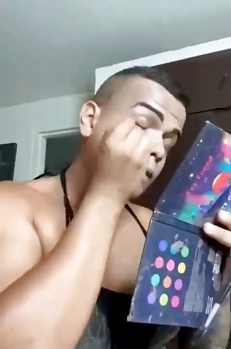 Power artist, sieh dir meine erstaunliche Transformation an