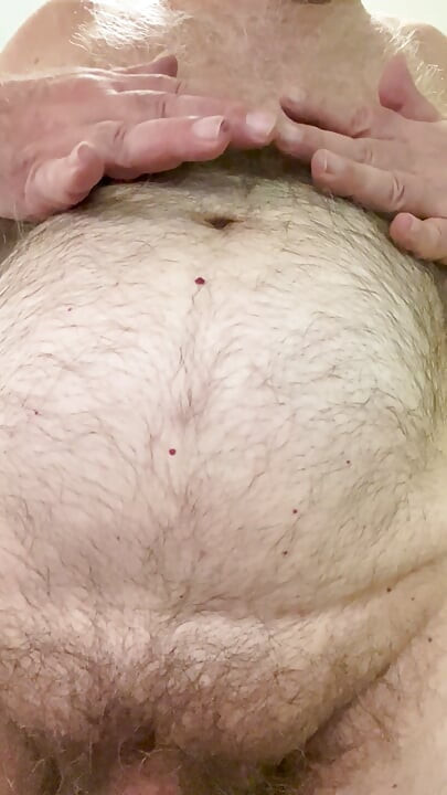Coach Karl Rubs His Belly For You 6940