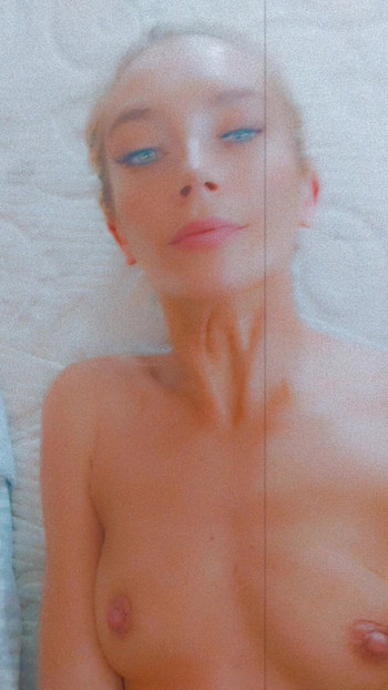 Cherriepie in the nude
