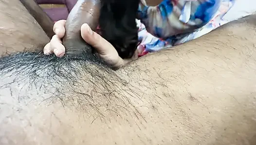 Dost ke Ghar per na hone per uski behen ke Sath sex Kiya