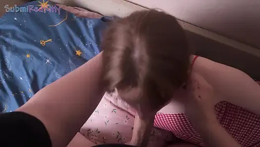 Dondurma yerine yarağımı em, üvey kız kardeş!