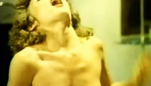 Classic pornstar Angela Haze fucked hard in 1977
