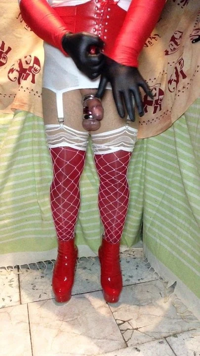PLAYING AND MASTURBATING BIG COCK RING WITH PLUG