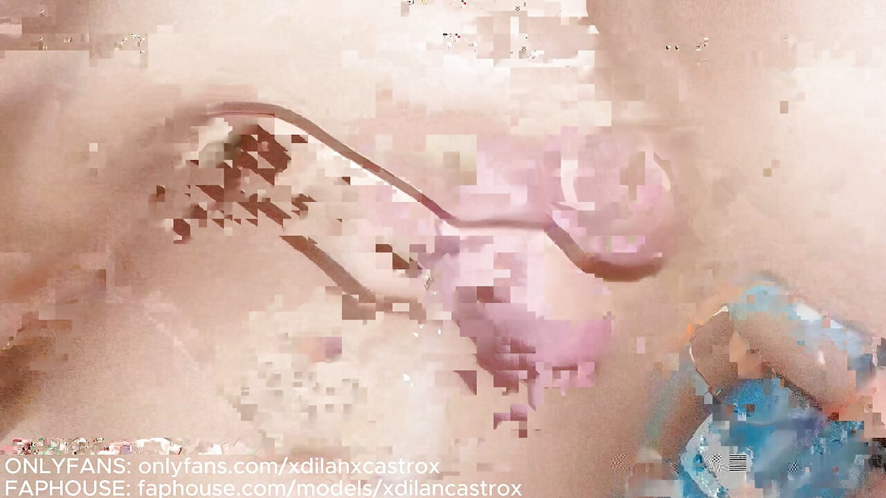 BEAUTIFUL TWINK OPENS HIS ANUS TO LET IN A HARD COCK TO FILL HIM WITH CUM