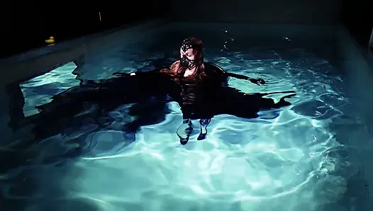 Underwater shooting - full backstage