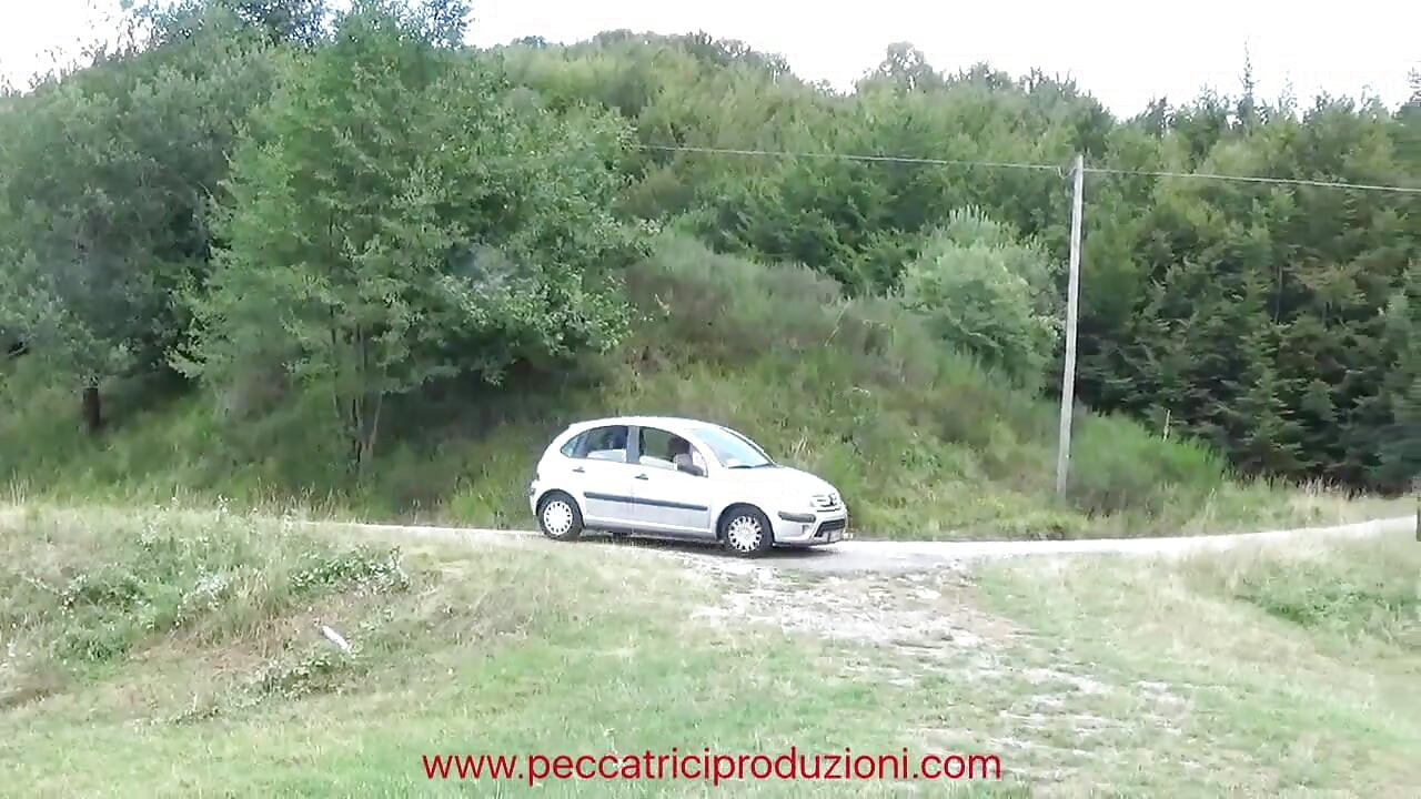 Đụ tại buổi dã ngoại