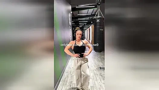 TikTok Live Ups: Teenager anal von riesigem schwanz zerstört - muschi leckt sperma!