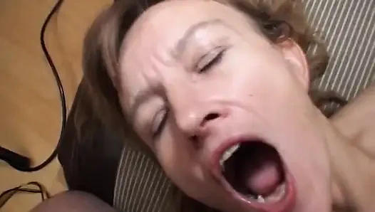 Inked und pierced - gepiercte und tätowierte Alt- und Emo-schätzchen