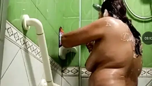 Ini biasa bagi kita untuk bercinta di pagi hari