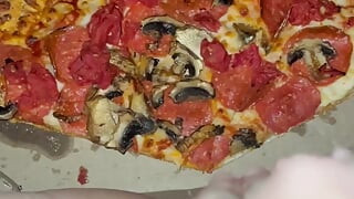 PIZZA TEEN MASTURBATION -KINKY FOOD FETISH-FEMALE WEIRD ARAB PORN-REAL ORGASM- AMATEUR- ARABIAN SNOWWHITE-USA LOS ANGELES 2025 G