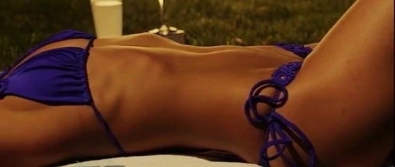 Isabella Menna: Sexy Bikini Girl - Clowntown