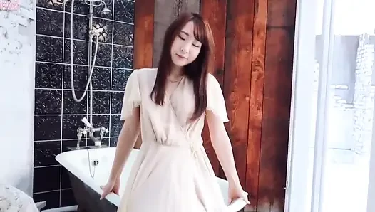 A Stunning Gaze with Unforgettable Allure -part2