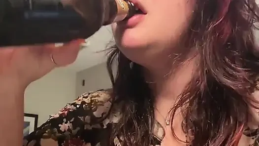 Verführerische bBW rootbeer chug & burps von bella blast