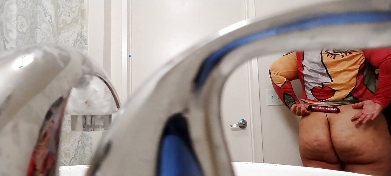 Watch Me Bridivine Masturbating with My Big Dildo