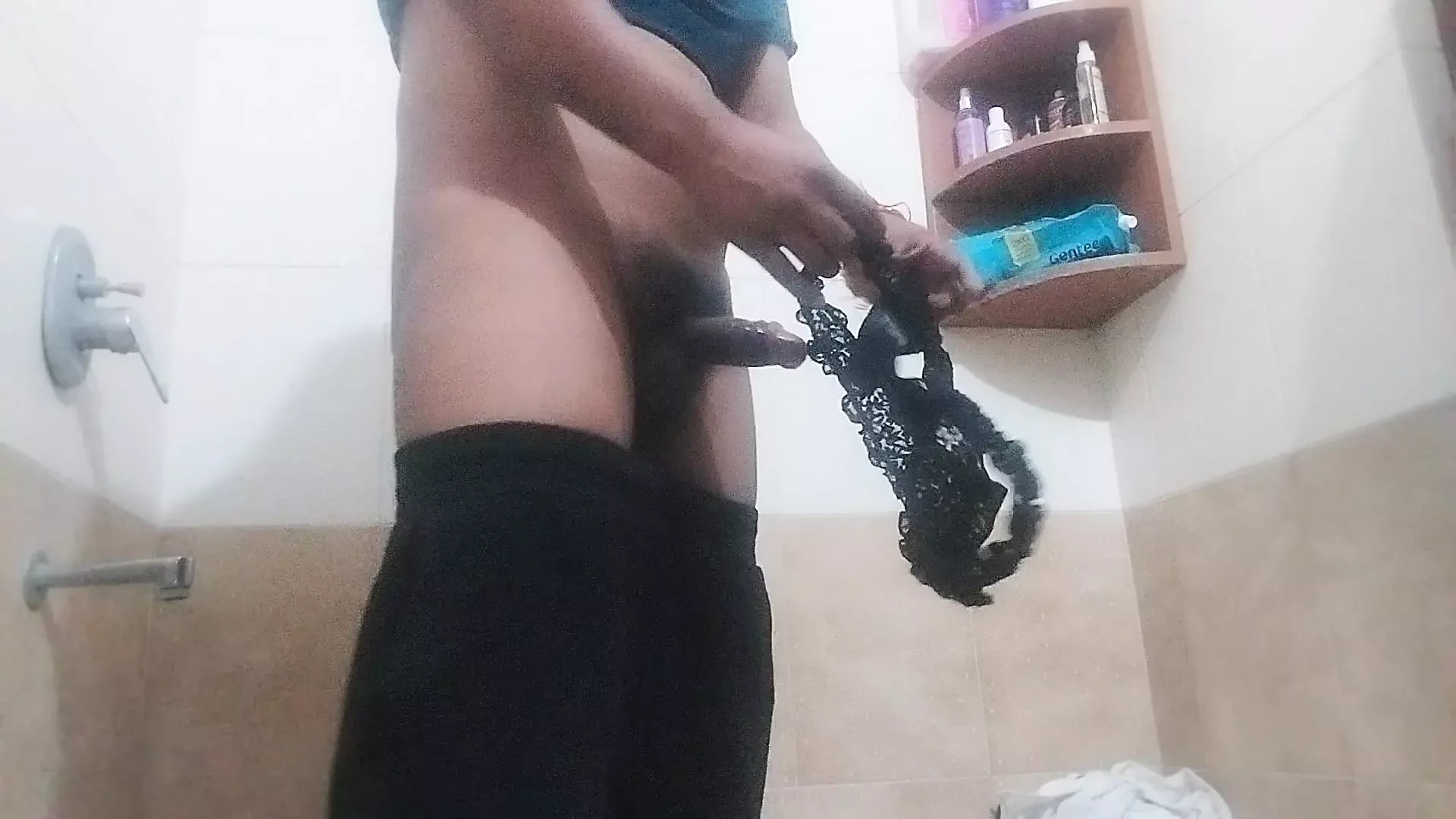 Madam Ki Chadi Dekha Land Khada Hugi Maid Ka