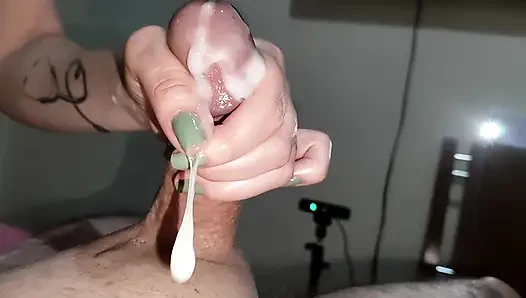 I got a blowjob and a handjob until I came a lot.