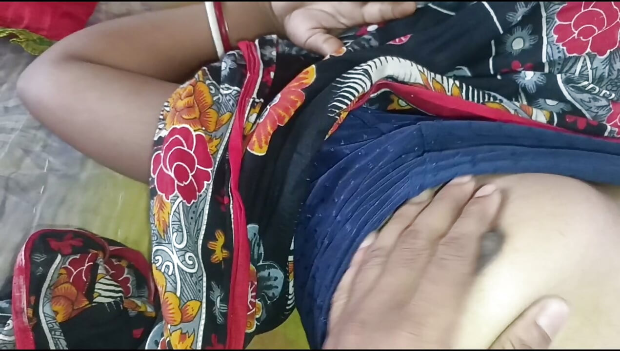 Indian village hot desi girl rosy hard Indian sex video.com