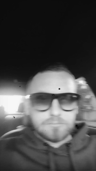 DarkAlphaX 문신한 금발의 푸른 눈