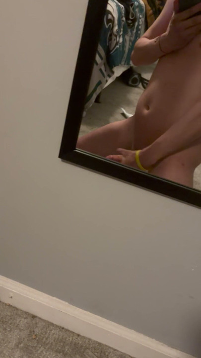 Cut Twink Mirror Cum Load