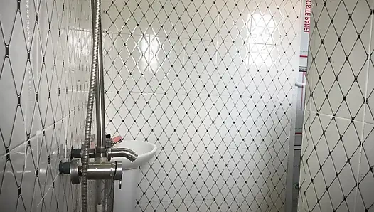 Semua dari mereka ingin bergiliran dengan memek sempitku